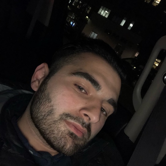 Poshmark profile picture for @giorgi26